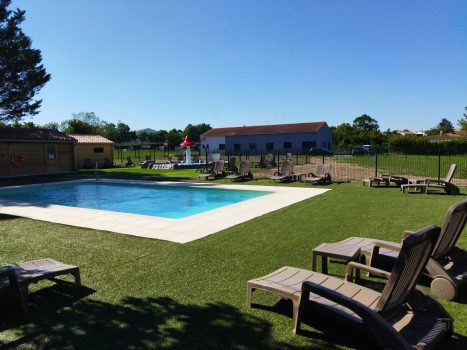 piscine chauffée - Locations Hameau de Saintonge